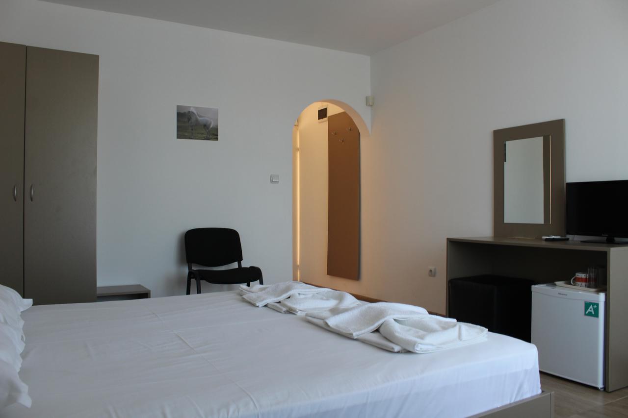 Hotel Siana House Ravda Exteriér fotografie